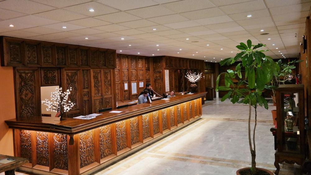 Plaza Uruapan Hotel Eksteriør billede