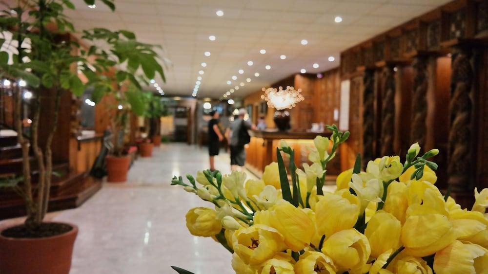 Plaza Uruapan Hotel Eksteriør billede